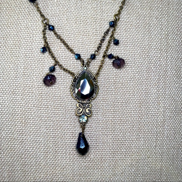 Cookie Lee Victorian Style Grey, Black & Clear Genuine Crystal Pendant Necklace - Picture 3 of 9